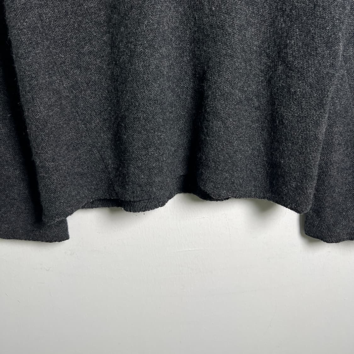 꼼데가르송 로브 드 샹브르 차콜 울 니트 스웨터  상품이미지6