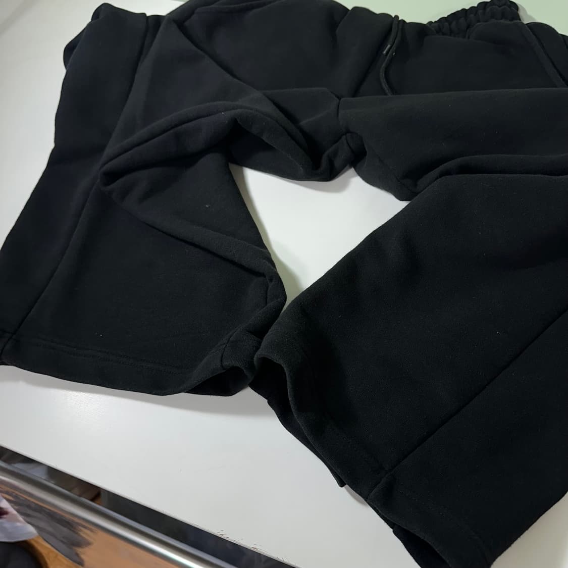 M 벨리드 BELLIDE 블랙 루즈와이드핏 밴딩 스웻팬츠 상품이미지5