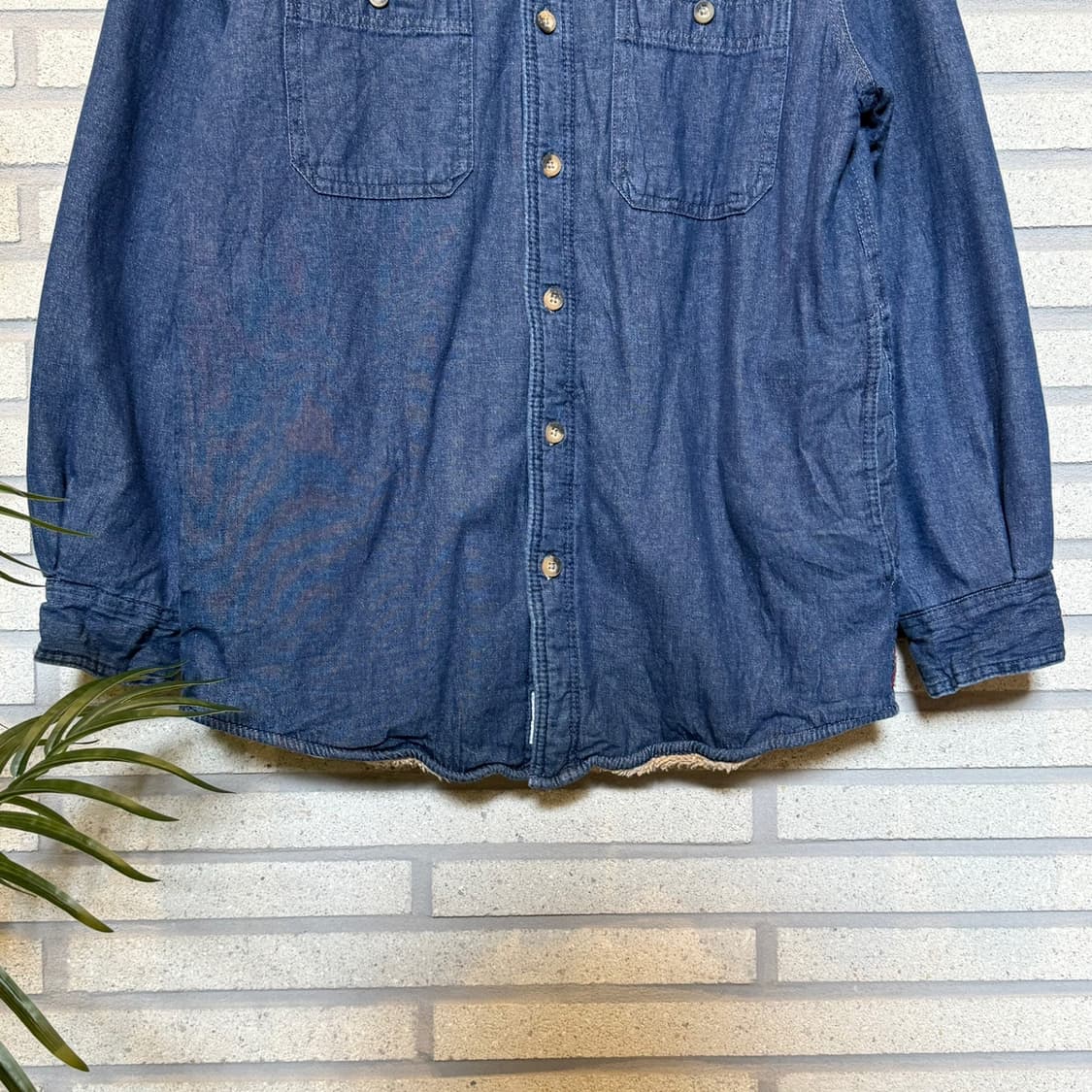 WRANGLER 랭글러 쉐르파 라이닝 데님 워크셔츠 투포켓 디테일 진청 상품이미지4