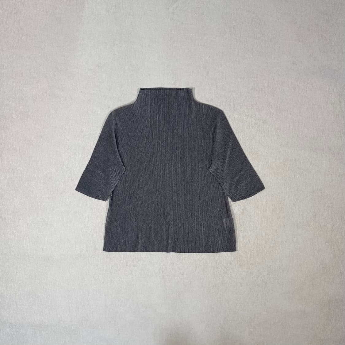 Pleats Please Gray Short Top  상품이미지3