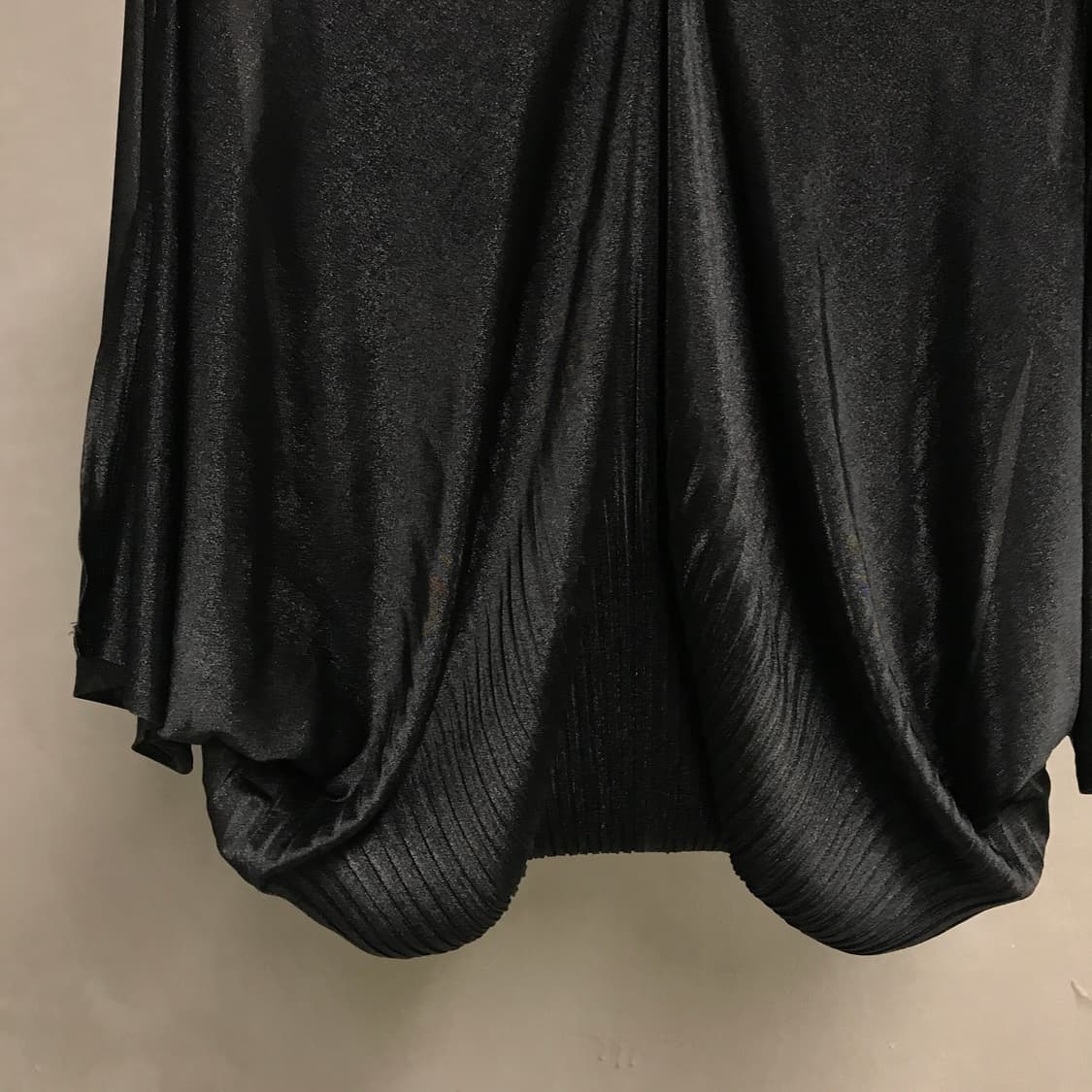 이세이 미야케 플리츠 블라우스 블랙 2(W) 상품이미지6