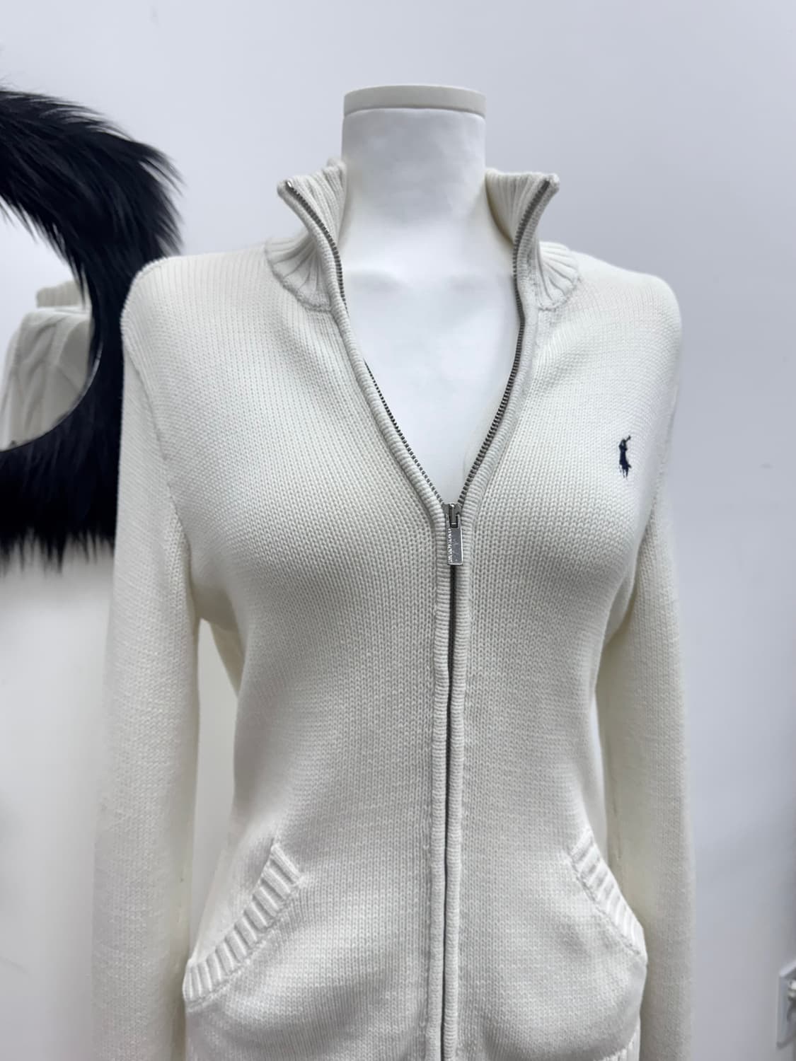 폴로 화이트 니트집업 상품이미지3
