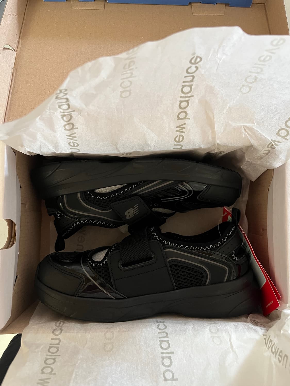 (220mm)뉴발란스 프리들X 엑스 샌들 제트 블랙 새제품 팝니다 상품이미지2