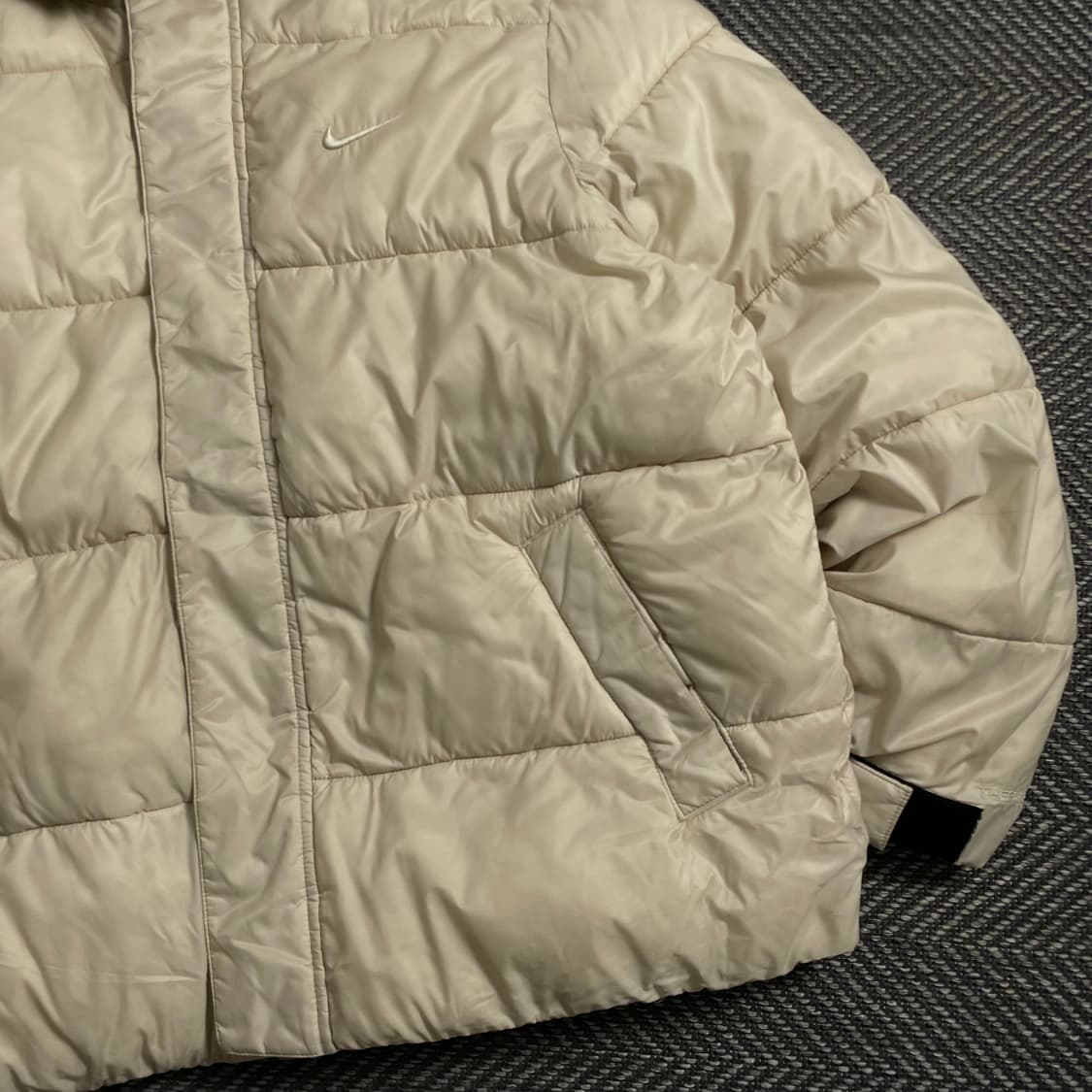 나이키 신형 크림 써마핏 다운 푸퍼 패딩 자켓y 4125 상품이미지3