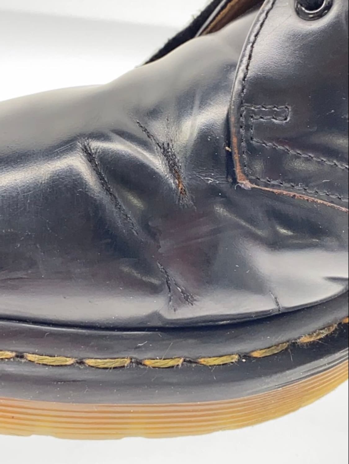 Dr.martens x Supreme Sacred Heart Black 상품이미지8