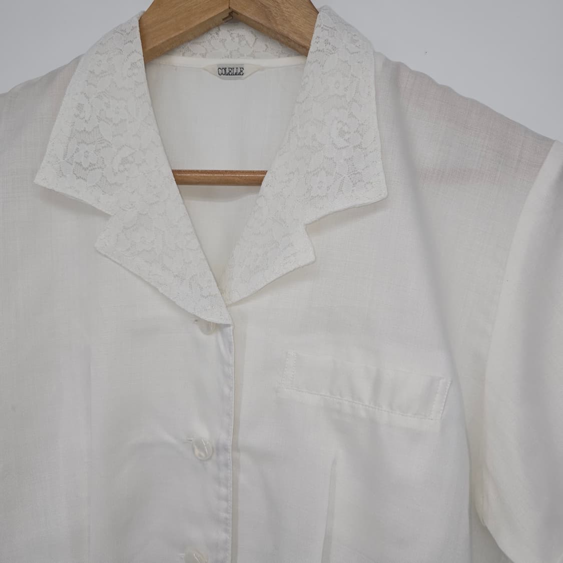 COLELLE 화이트 레이스 칼라 반팔 블라우스 상품이미지9