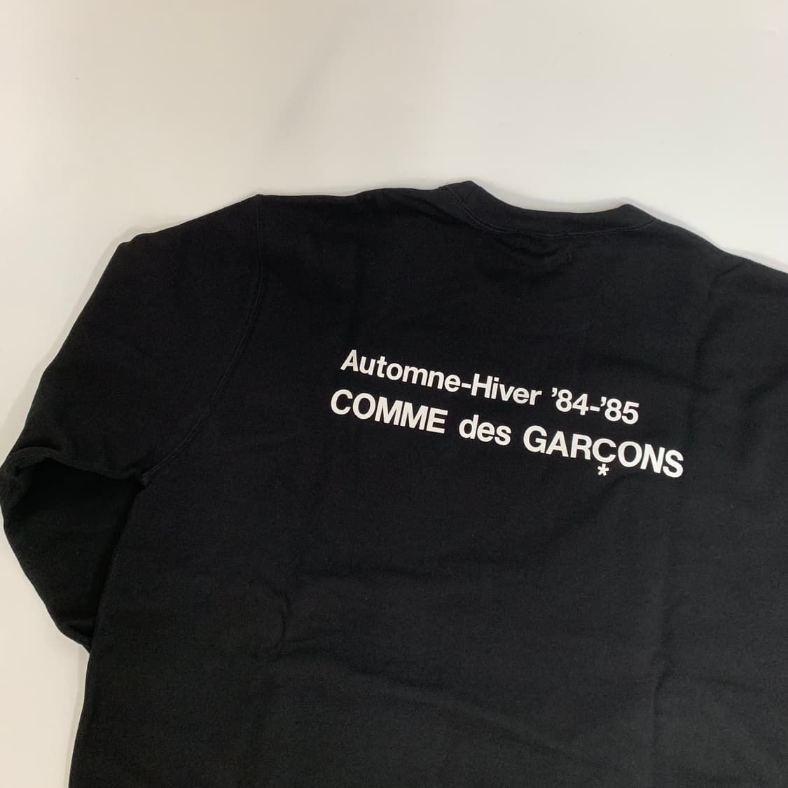 꼼데가르송 CDG 84-85 백 로고 맨투맨 블랙 상품이미지2