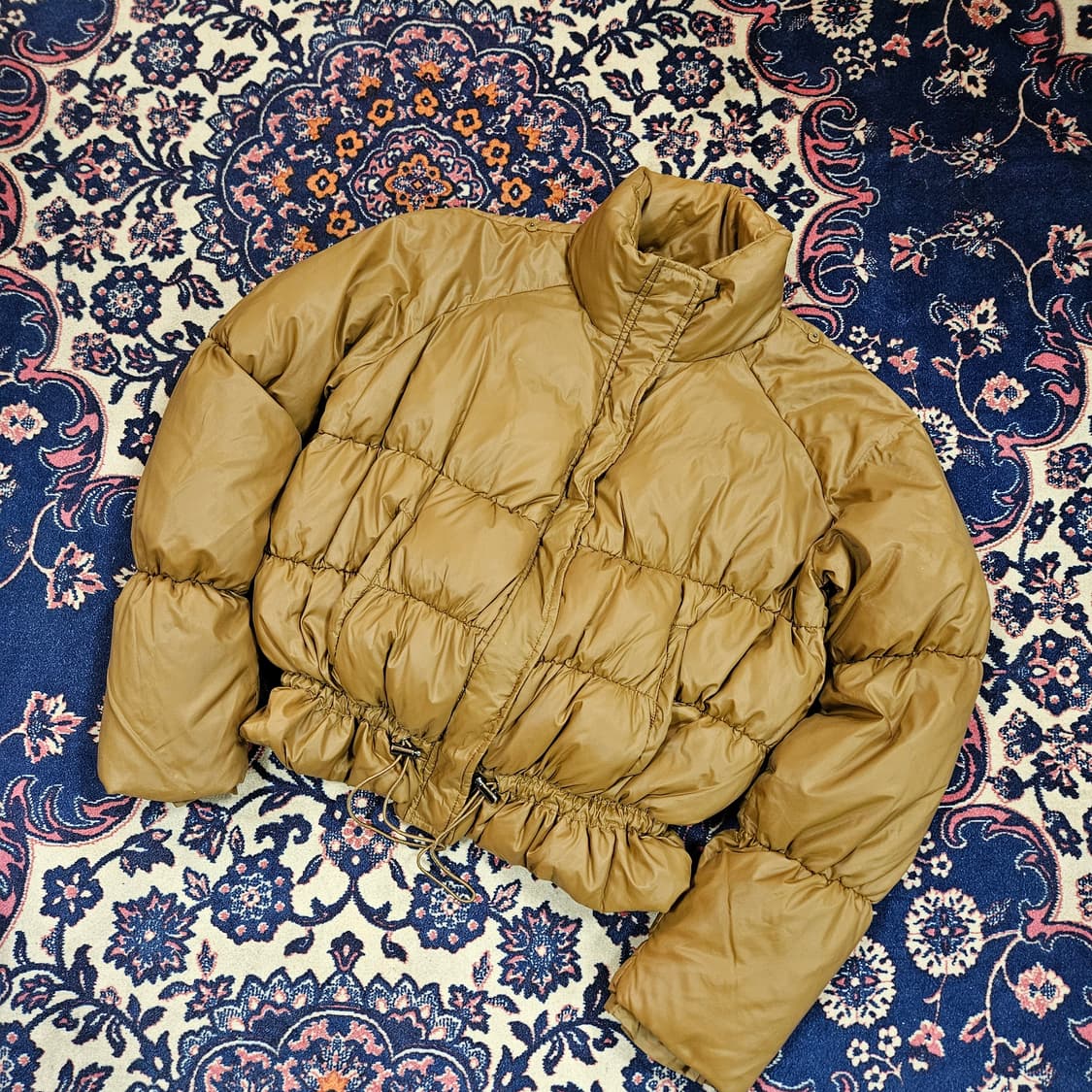 스테파넬(STEFANEL) 벨트 스트렙 다운 크롭 패딩 M size 상품이미지1