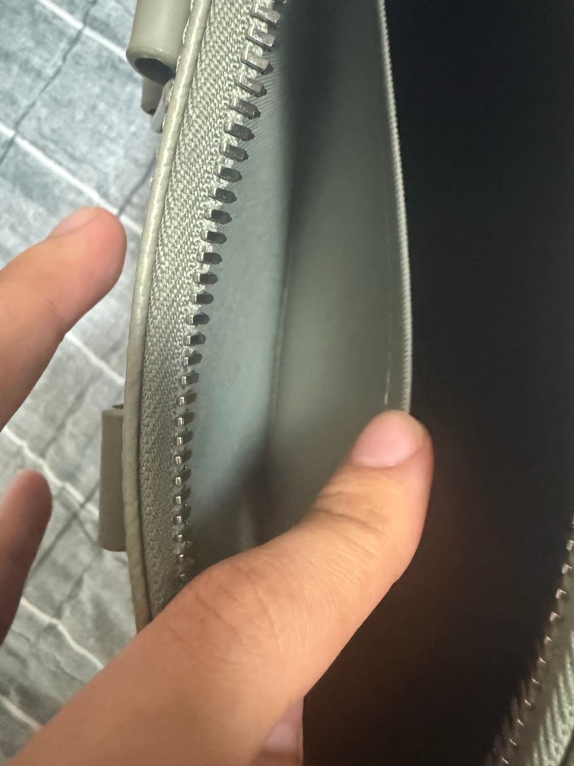 루이비통 모노그램 키폴 카키 반둘리에 25 민트급 상품이미지7