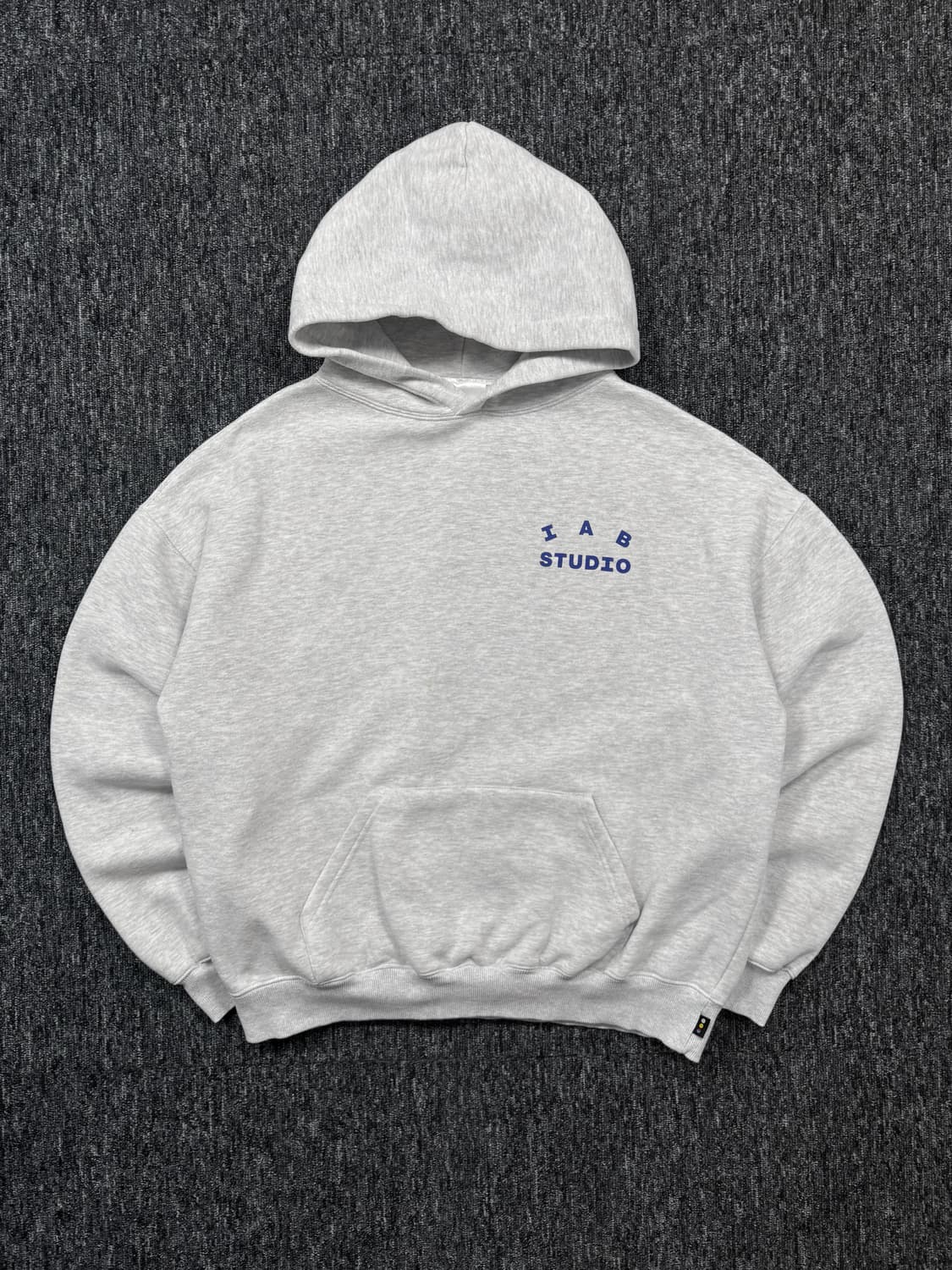 아이앱스튜디오 그레이 후드티 상품이미지4