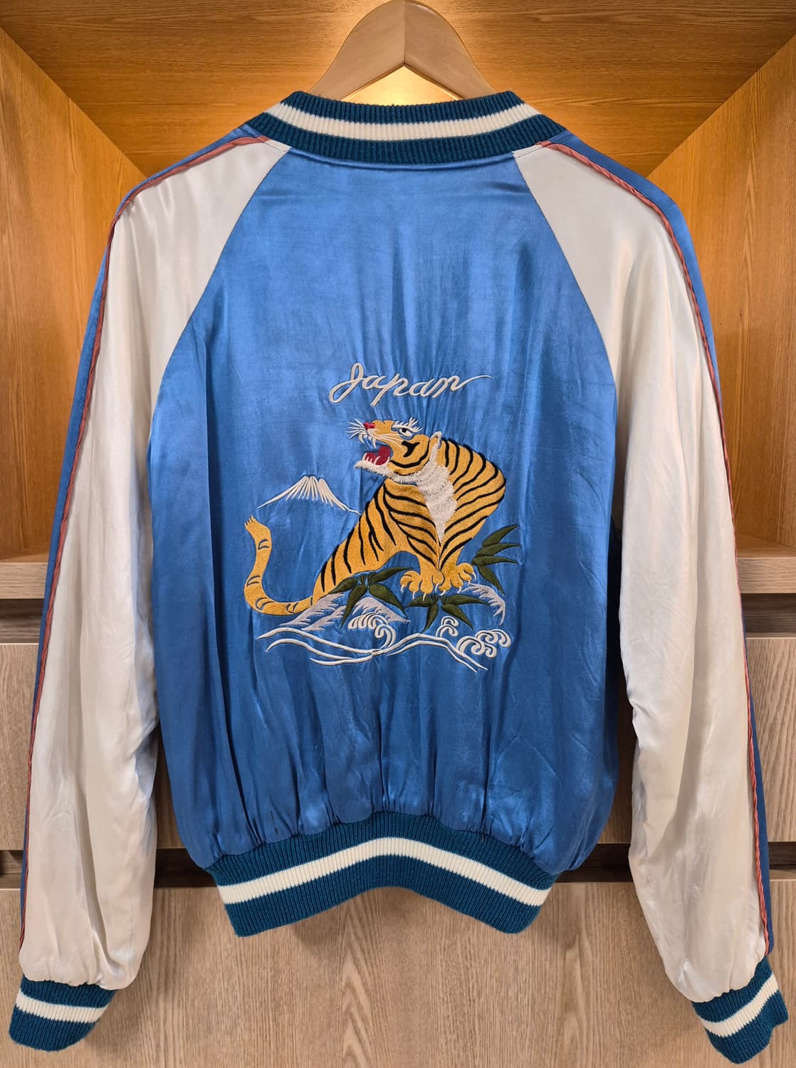 00's Vintage Sukajan Souvenir Jacket
 상품이미지2