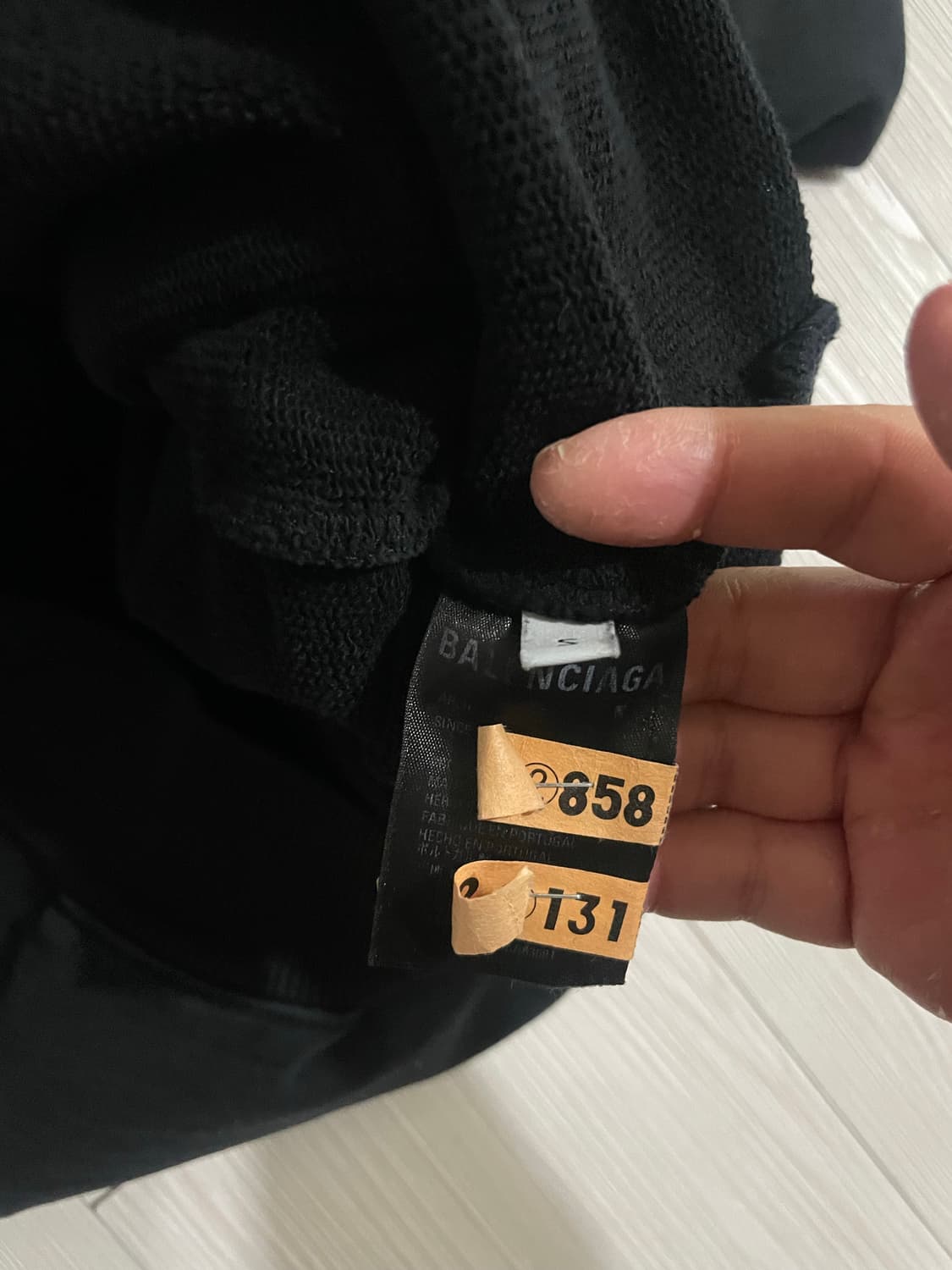 발렌시아가 웨이브로고 후드티 상품이미지2