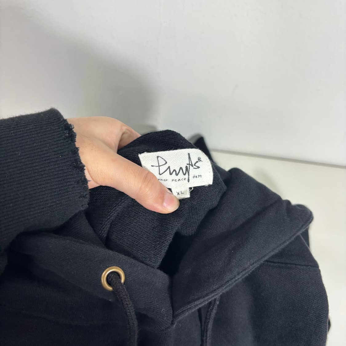 XL 꼼파뇨 블랙 빅로고 후드티 상품이미지4