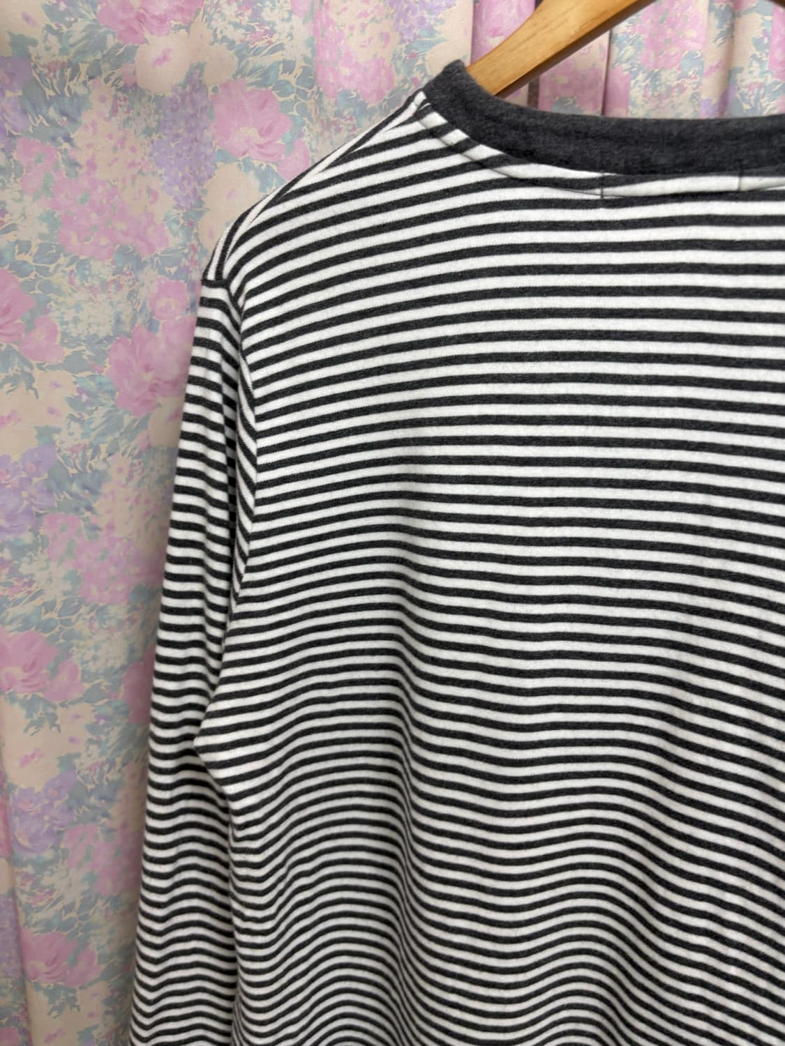 그레이 스트라이프 포켓 티셔츠 상품이미지8