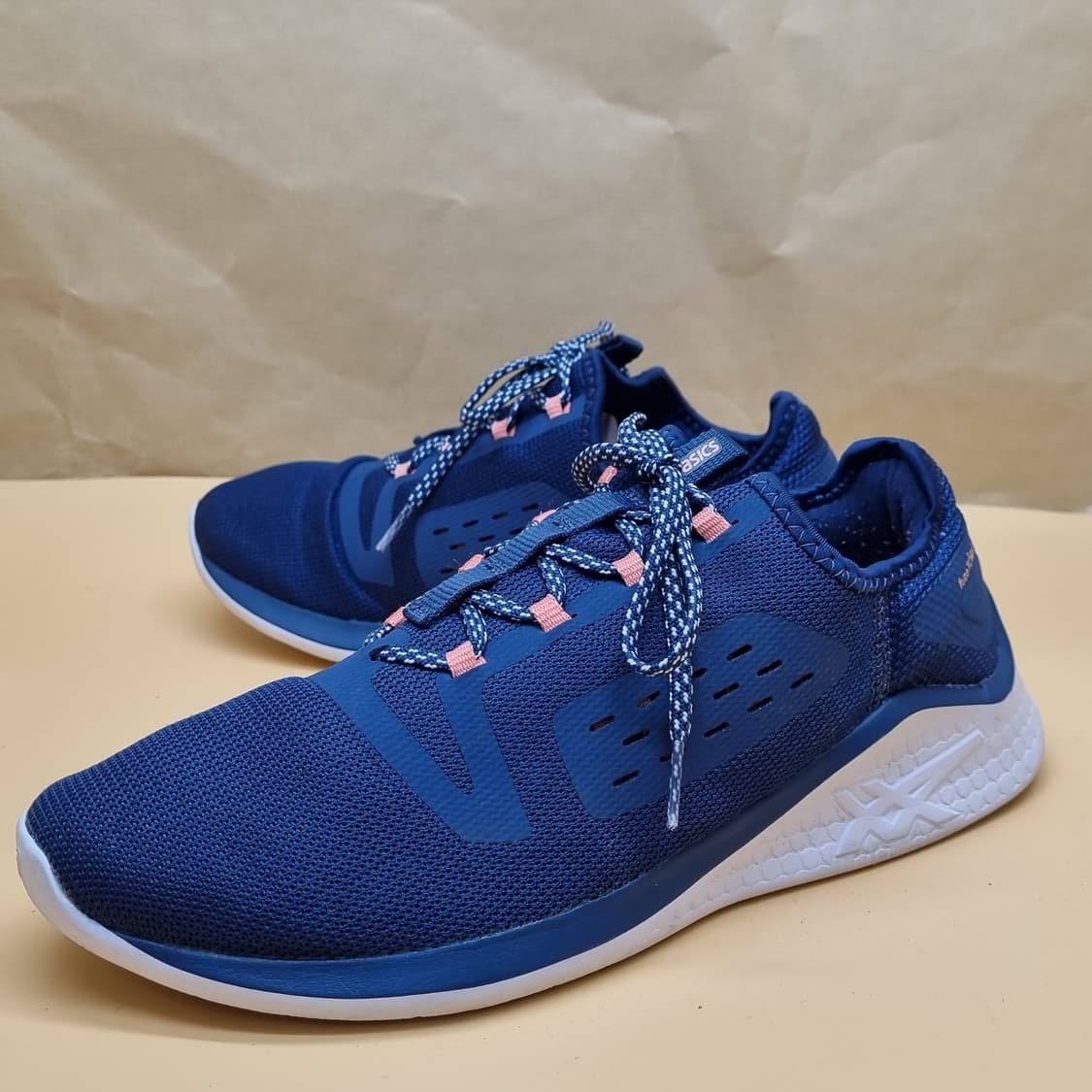 아식스 퓨즈토라 남성운동화260  상품이미지1