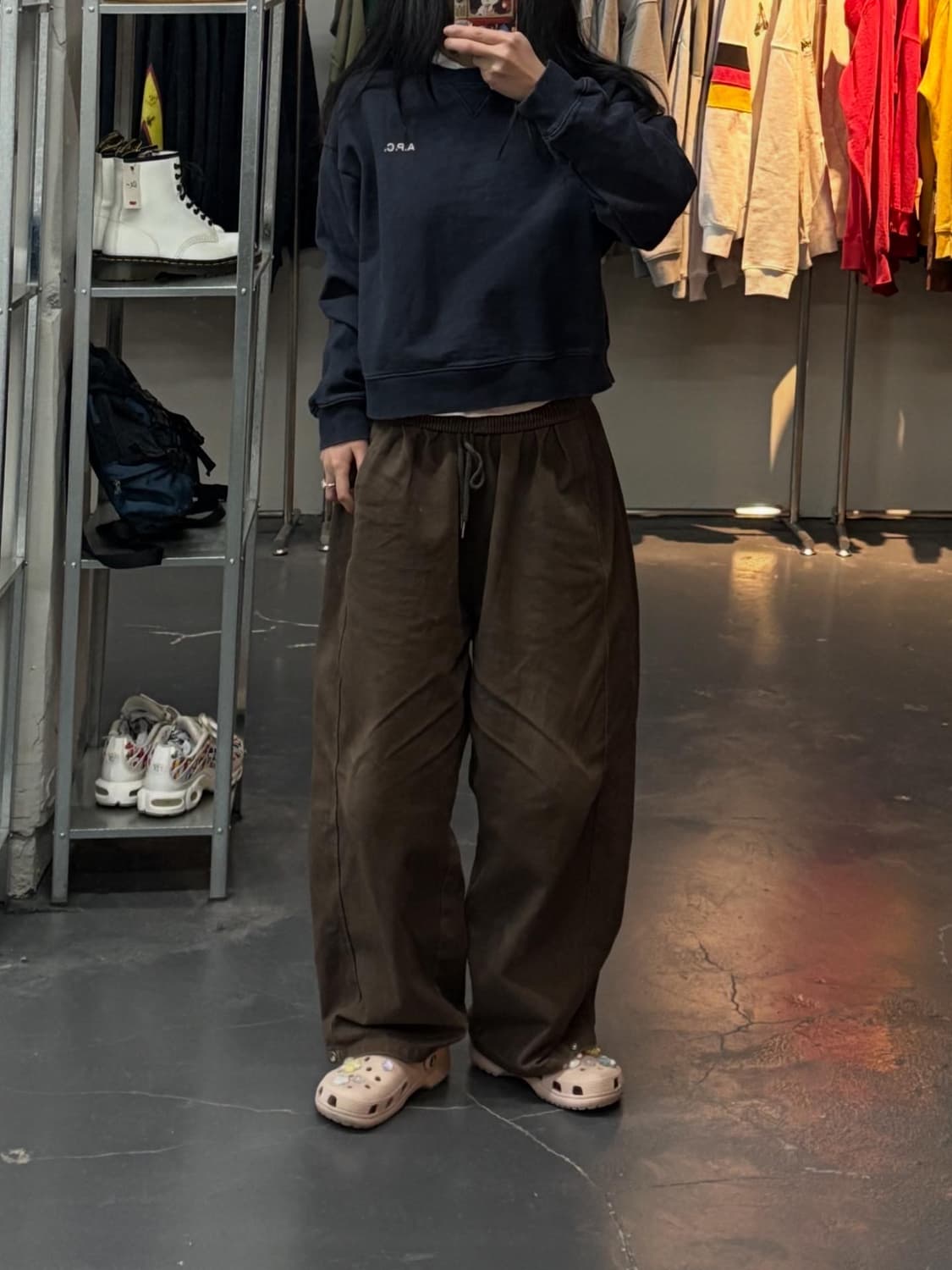 아페쎄 루마담자수로고 맨투맨 A3033 상품이미지1