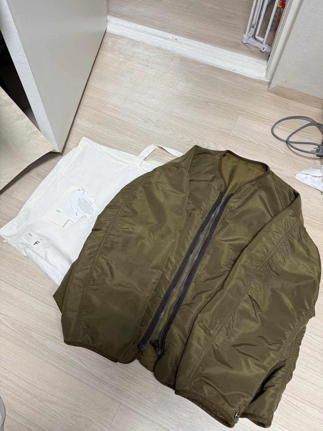 [3] 비즈빔 아이리스 올리브 22fw 민트급 상품이미지1