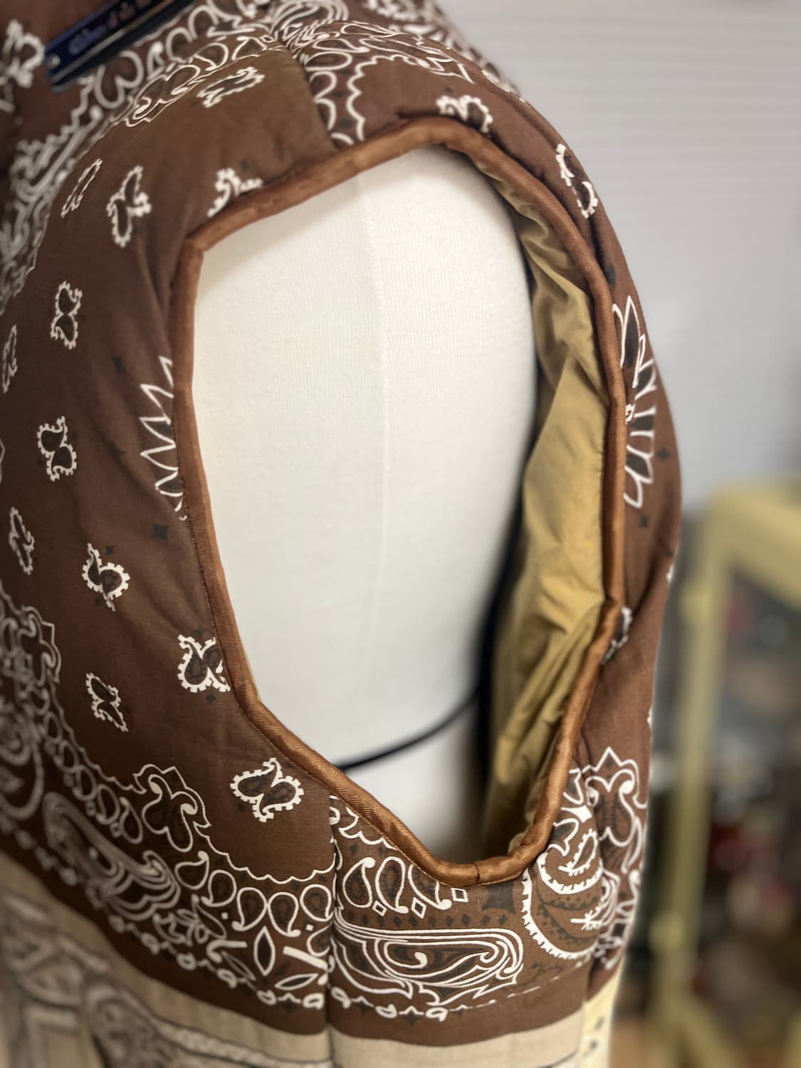 칠드런 오브 더 디스코댄스 양면 반다나 패딩 베스트 3 상품이미지7