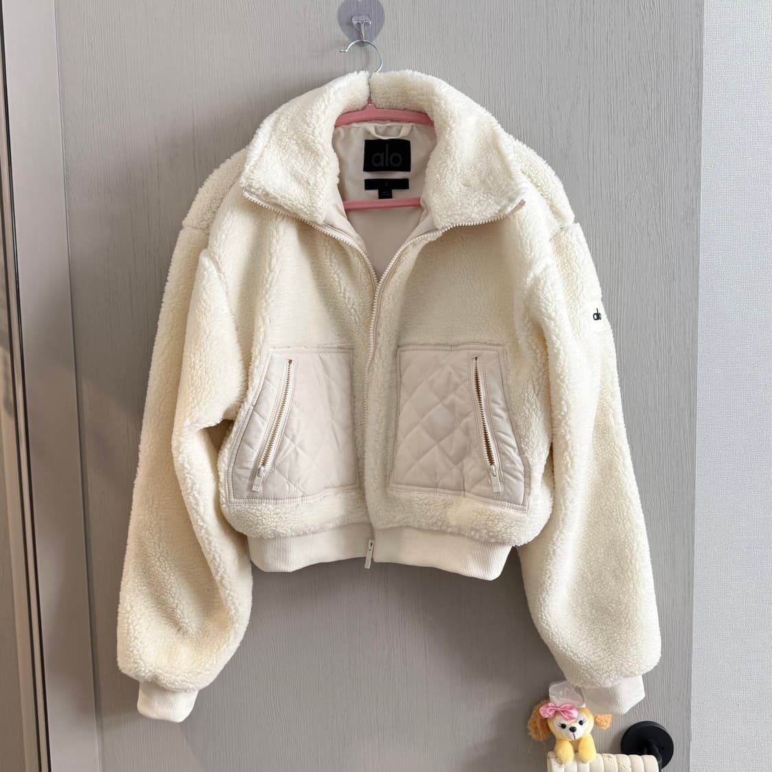 (s) alo 요가 쉐르파 엣지 봄버 자켓 상품이미지1