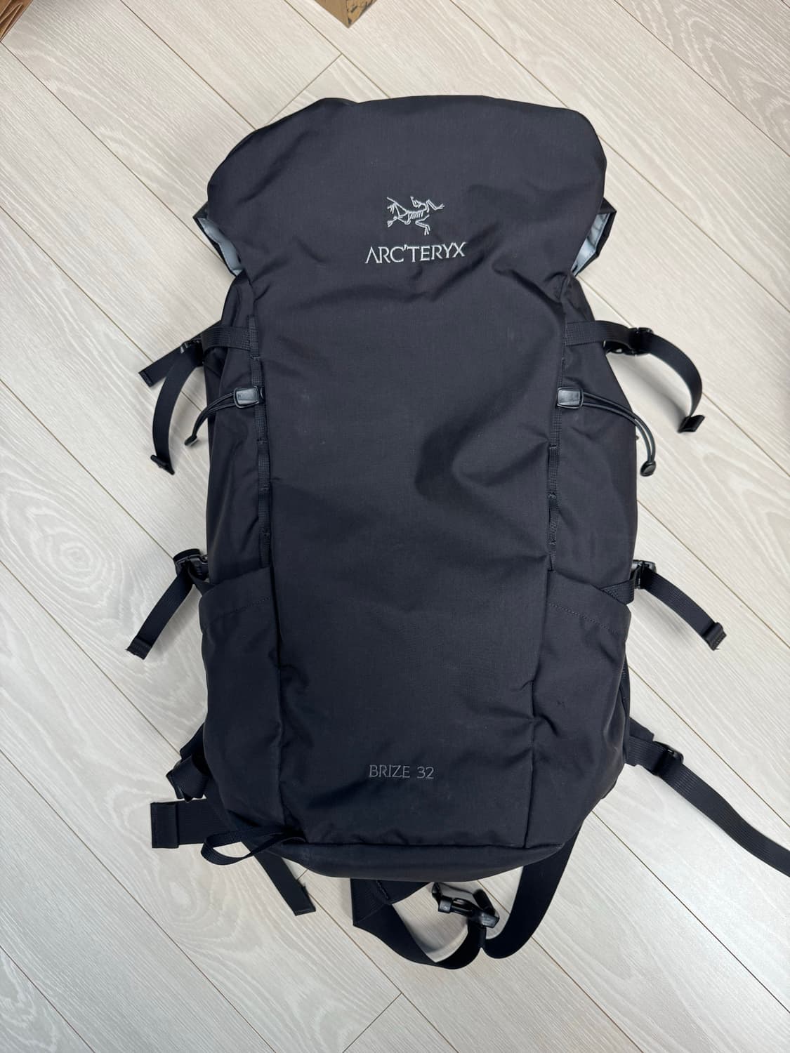 아크테릭스 브리즈32 블랙 상품이미지1