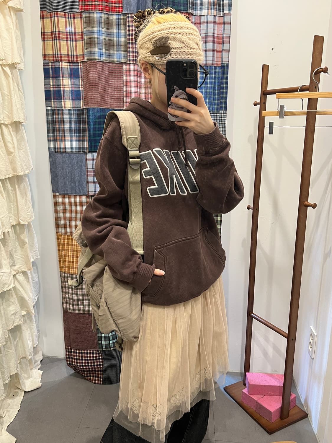 나이키 브라운 로고 후드티 상품이미지4