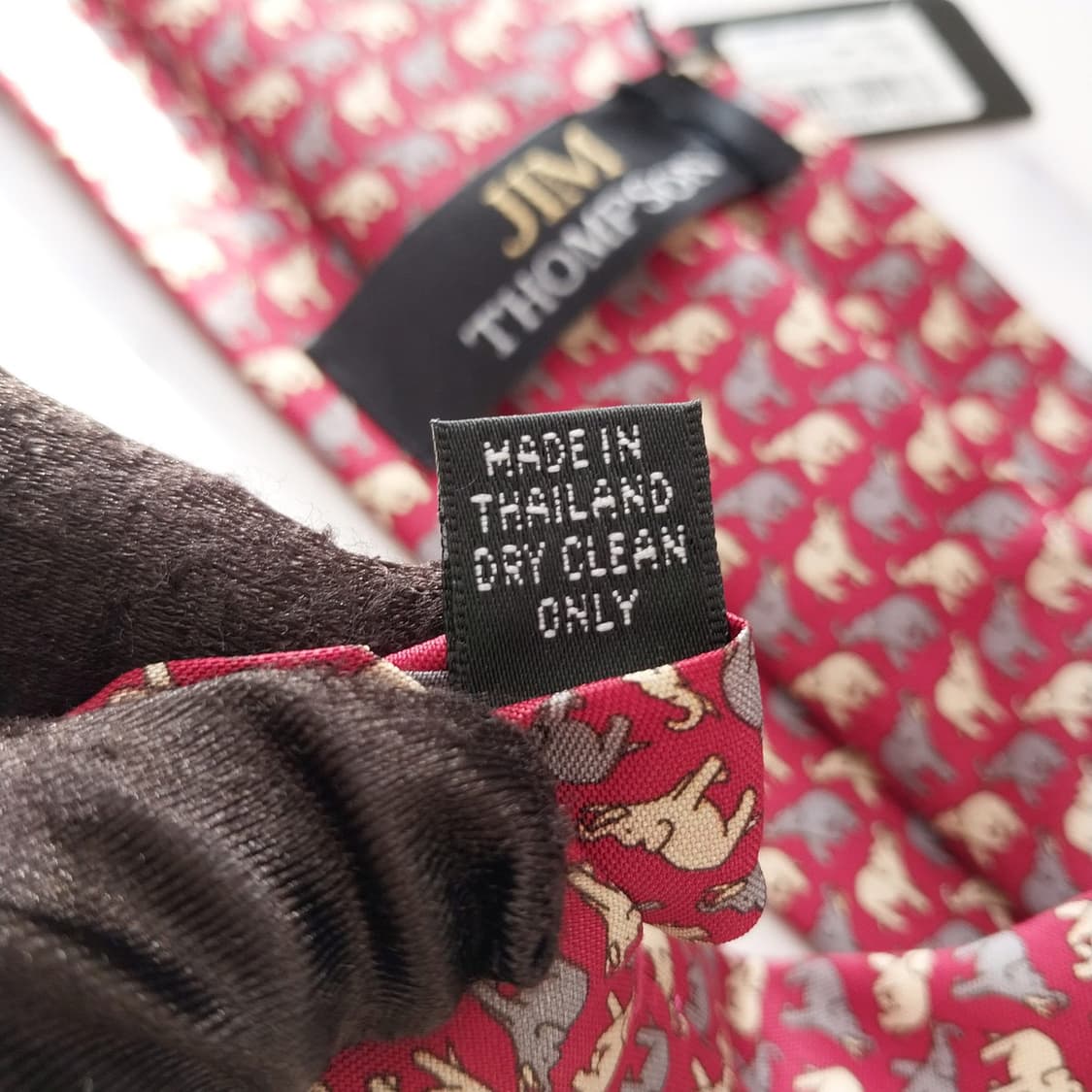 짐톰슨 실크 레드 코끼리 모티브 넥타이 9.2cm 새제품 K1658
 상품이미지10