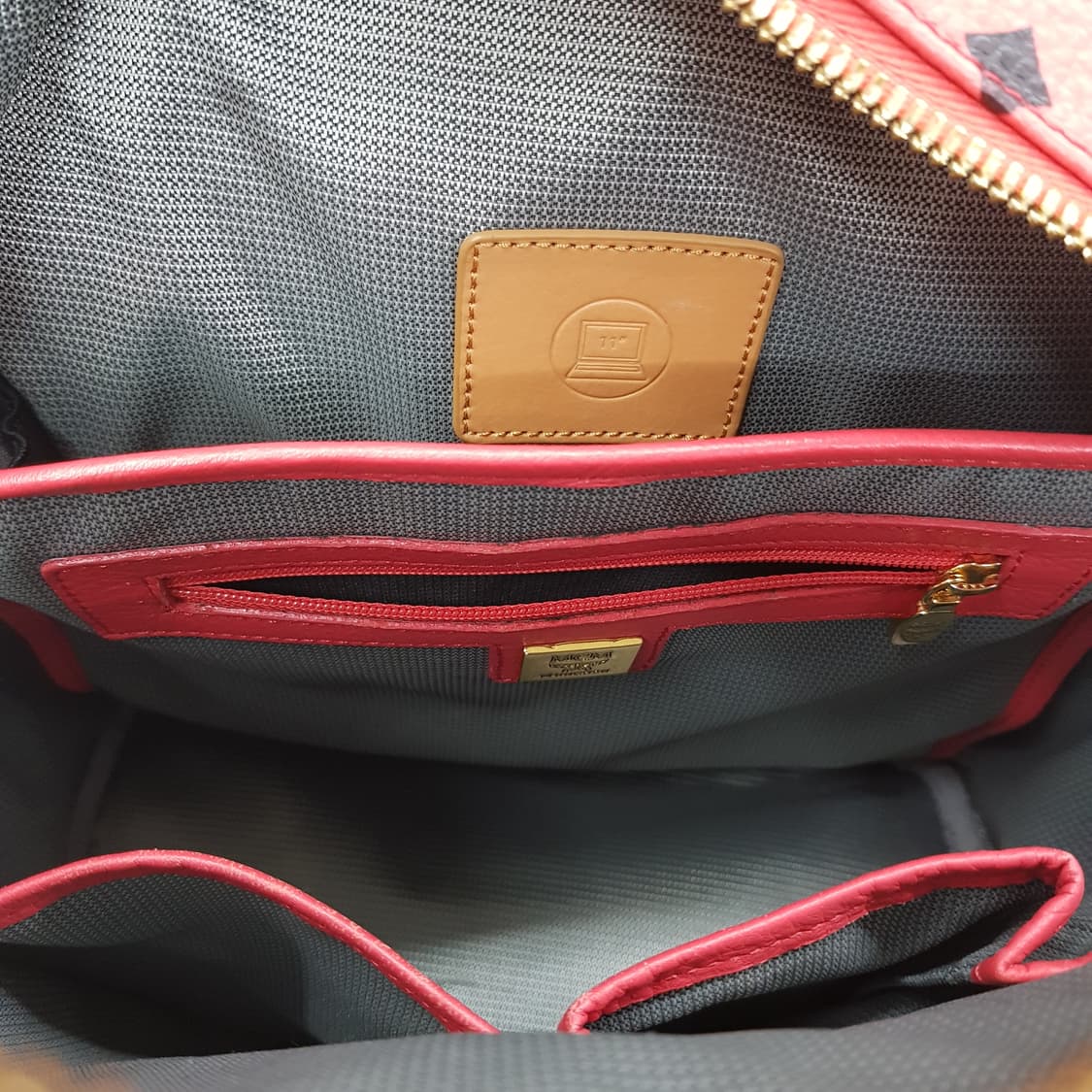 MCM 비세토스 스터드 백팩 상품이미지3