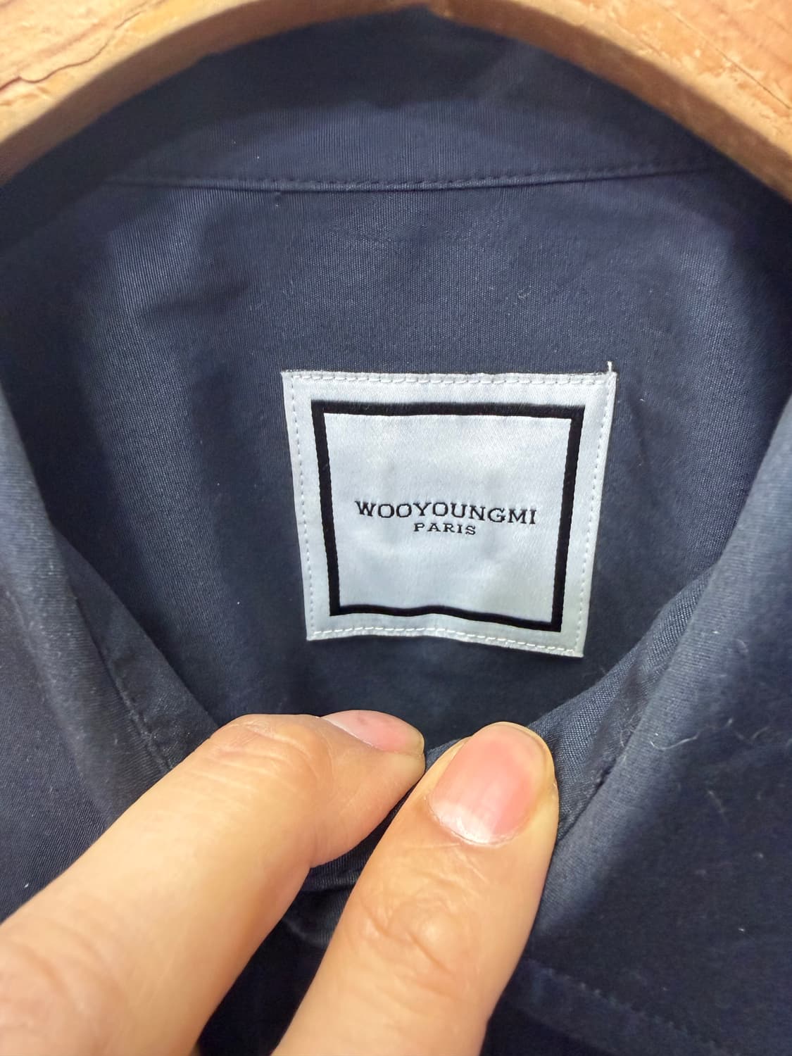 정품) 우영미 22ss 여성 루즈핏 백로고 셔츠 38 상품이미지6