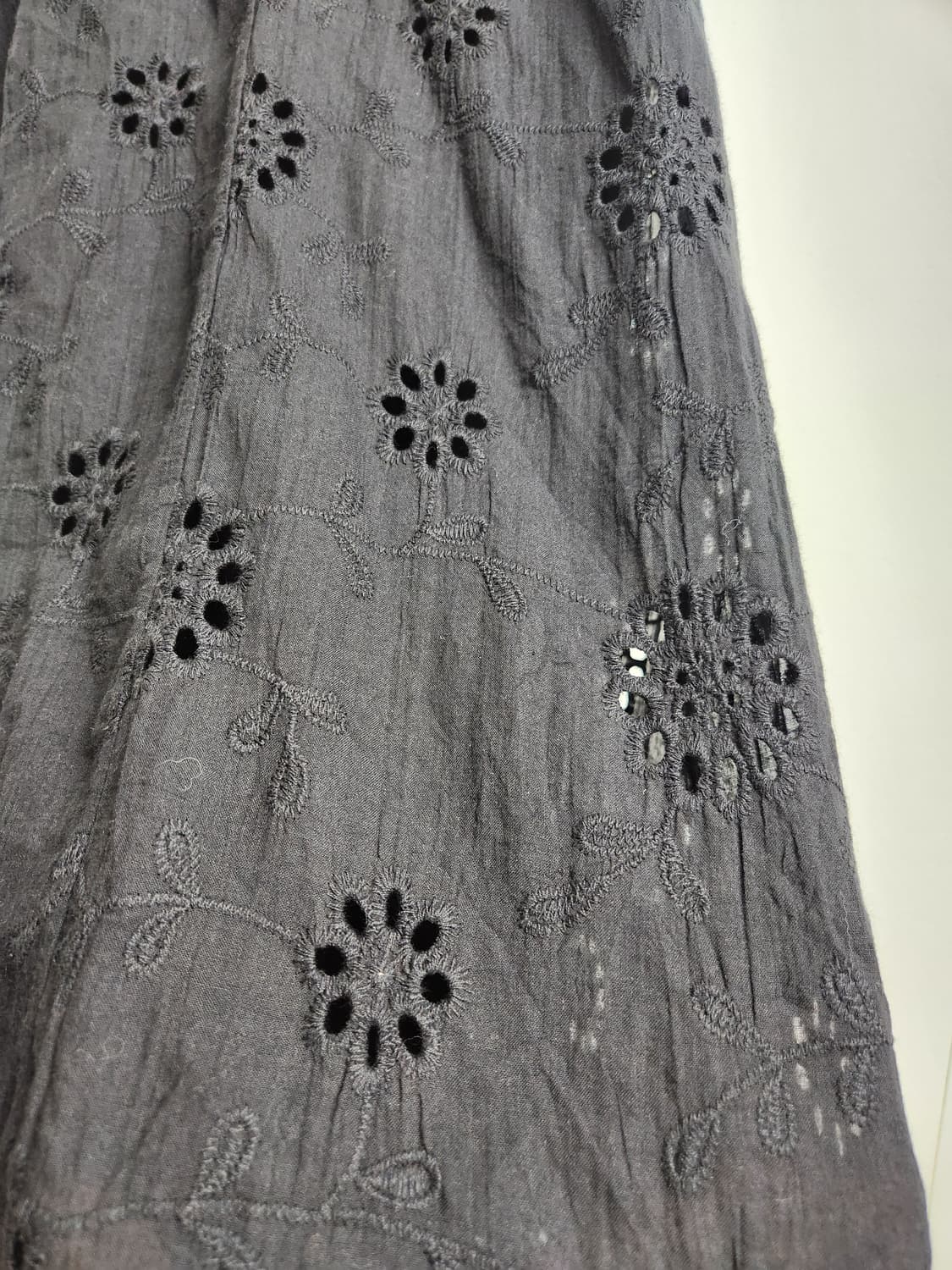 펀칭 자수 맥시 롱 원피스 상품이미지9