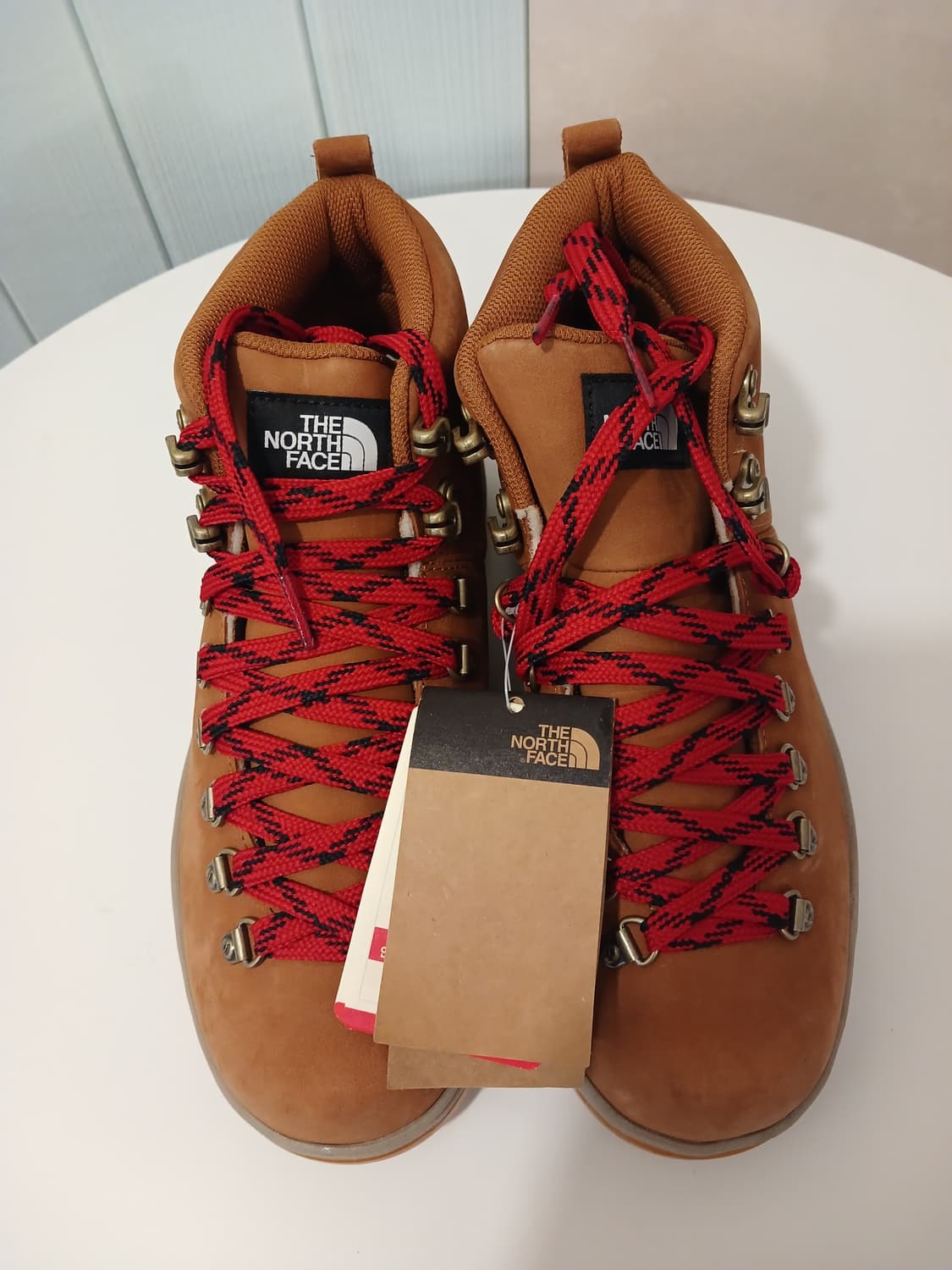 노스페이스 정품 여성 등산화/하이킹화/안전화 235 사이즈 상품이미지1