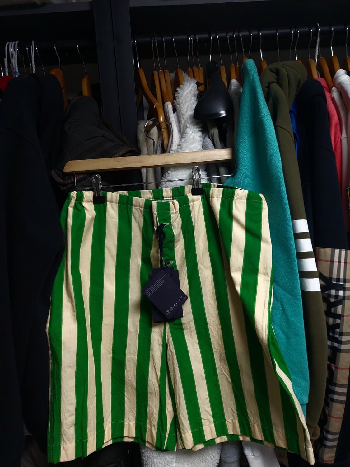 프라다 면 스트라이프 삼각로고 반바지 m 백화점판 상품이미지4