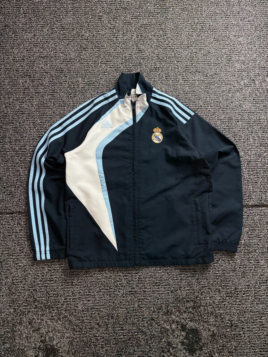 아디다스 레알 마드리드 레트로 우븐 트랙 바람막이 자켓 2923 상품이미지2