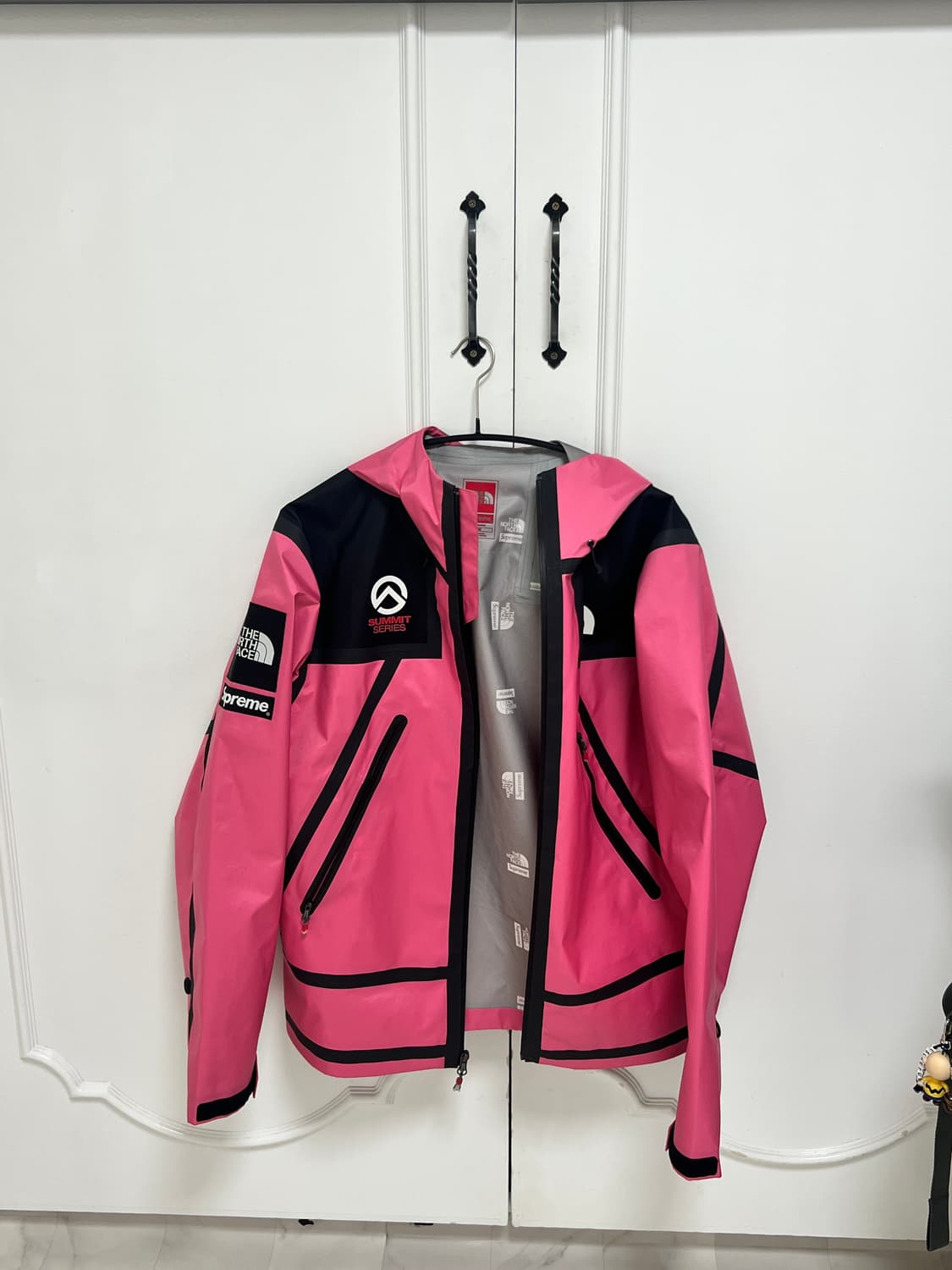 슈프림 노스페이스 서밋 파이핑 핑크 M 상품이미지1