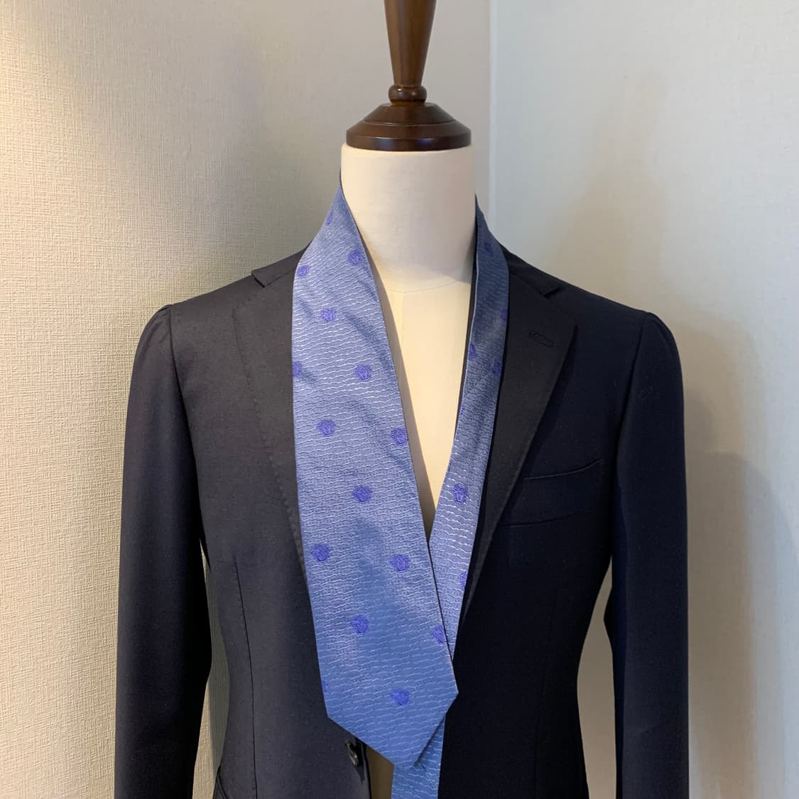 베르사체(VERSACE) 모노그램 명품넥타이 A등급 9cm 상품이미지1