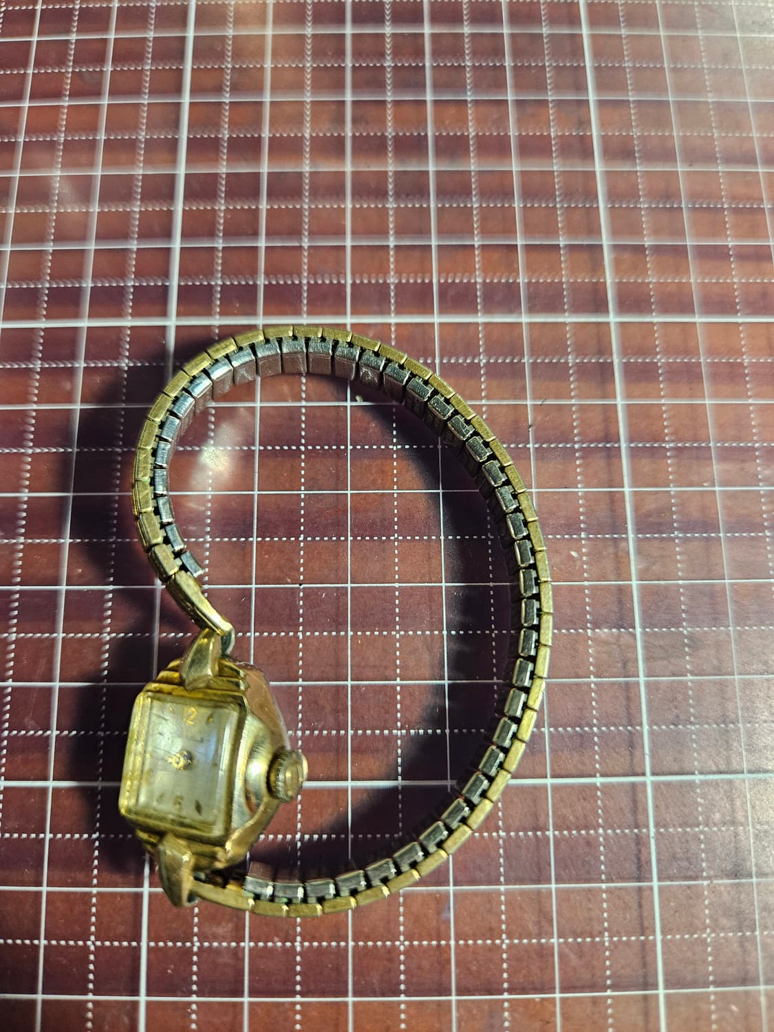 카라빌by 부로바 금장 수동 핸드와인딩 시계 판매합니다 상품이미지4