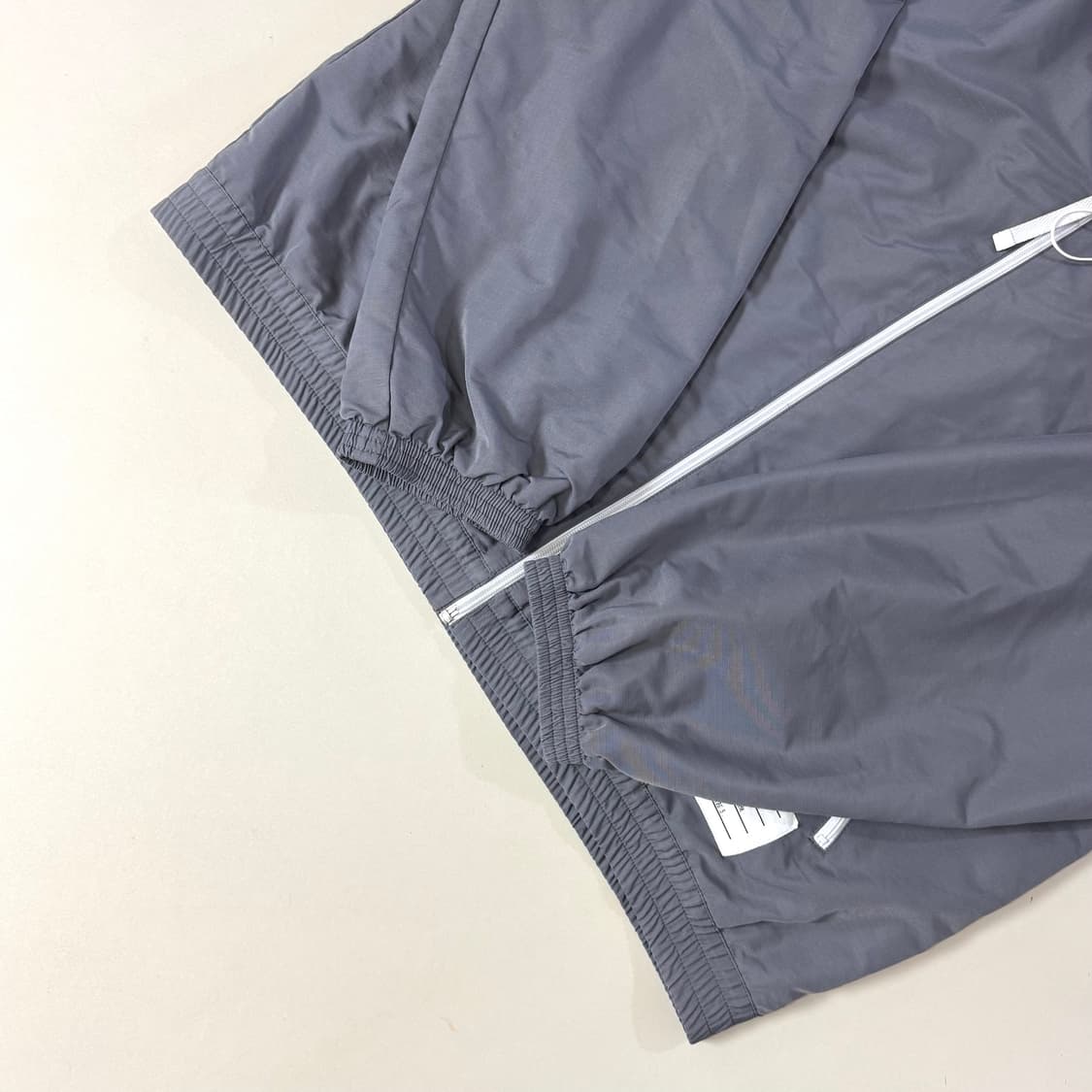 [5/당일출고]톰브라운 사선완장 립스탑 바람막이 상품이미지5