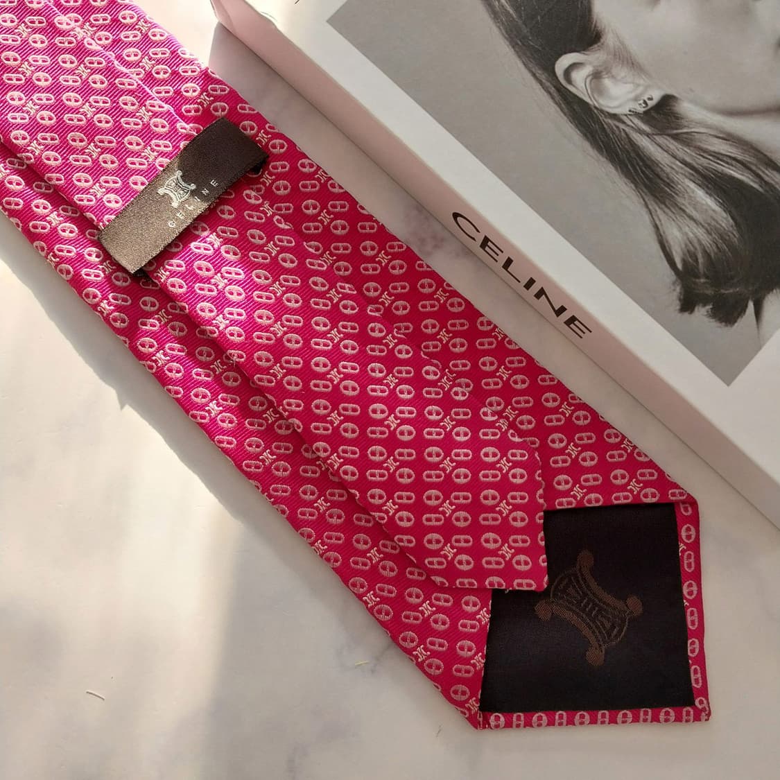 셀린느 실크 진핑크 트리오페 패턴 넥타이 9.5cm A+등급 K1393
 상품이미지9