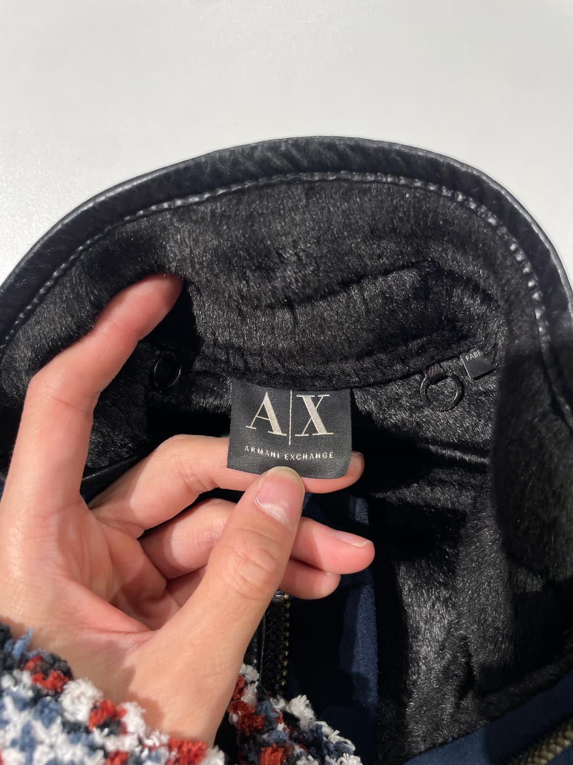 아르마니 익스체인지 미드나잇 블루 투 웨이 스웨이드 레더 자켓 상품이미지7