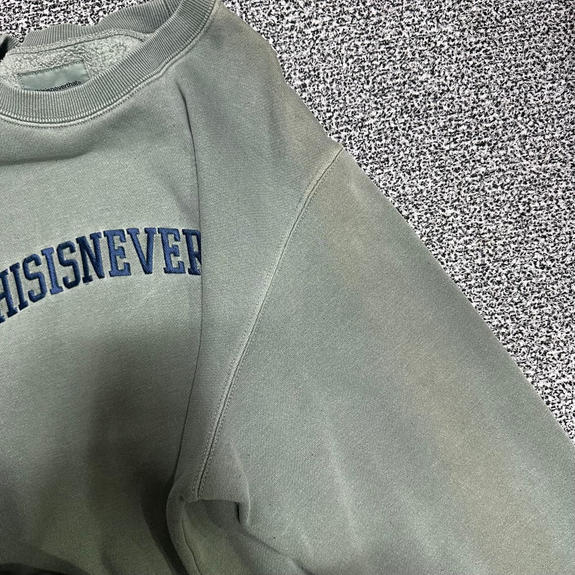 (L추천) 디스이즈네버댓 올드 로고 맨투맨 상품이미지5