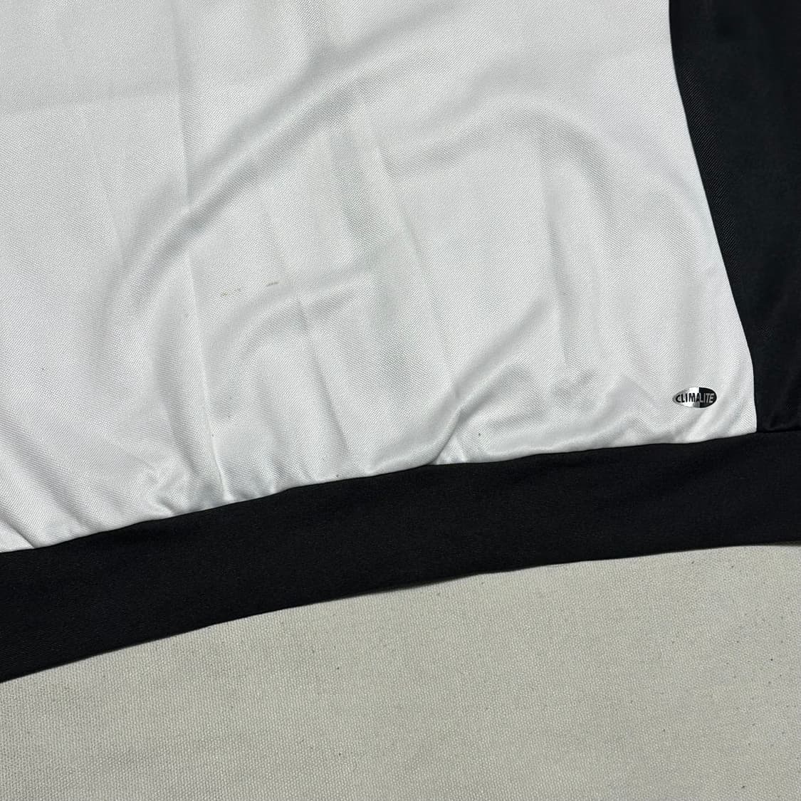 110 아디다스 FC서울 화이트 블랙 배색 트랙탑 상품이미지9