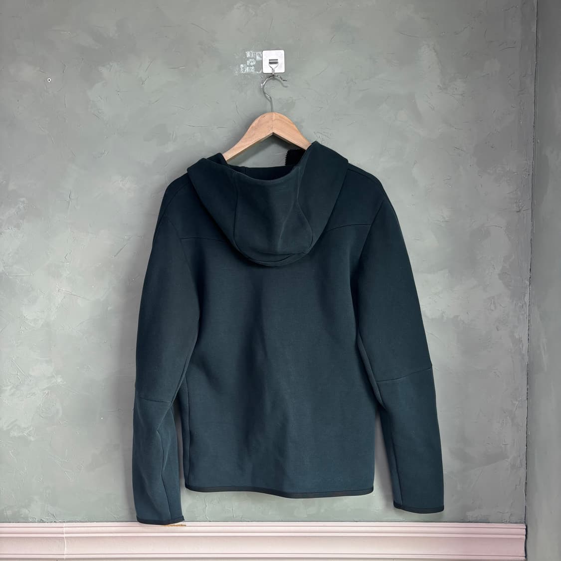 나이키 테크팩 후드집업 블랙 상품이미지4