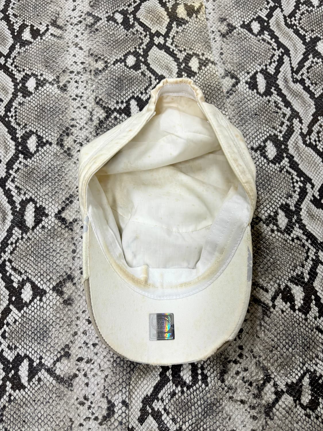 “Vintage” White Cross Patch Cap 상품이미지5
