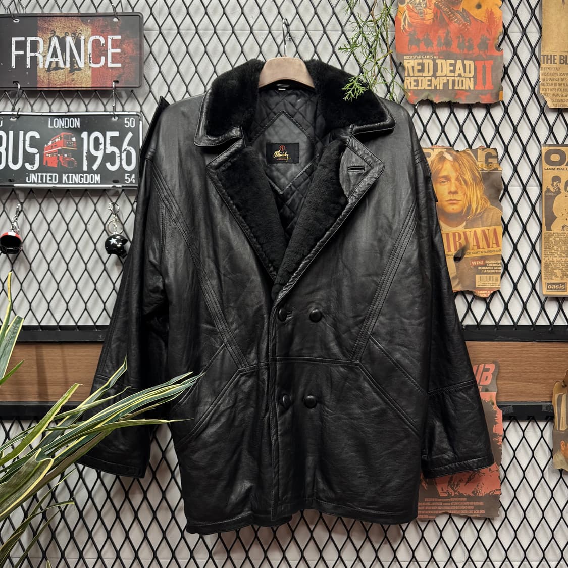 알랭드롱 빈티지 퍼카라 레더 반코트 안감 퀼팅 디테일 블랙 상품이미지1