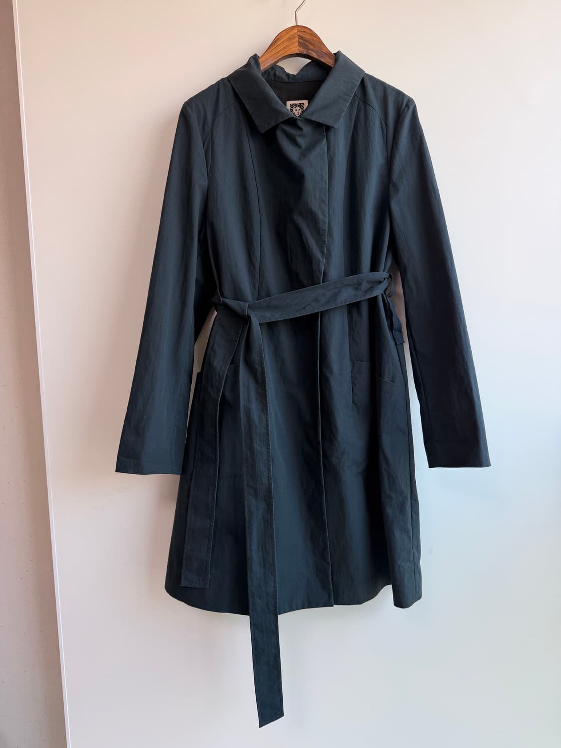 앤클라인(Anne Klein) 네이비 트렌치코트 상품이미지1