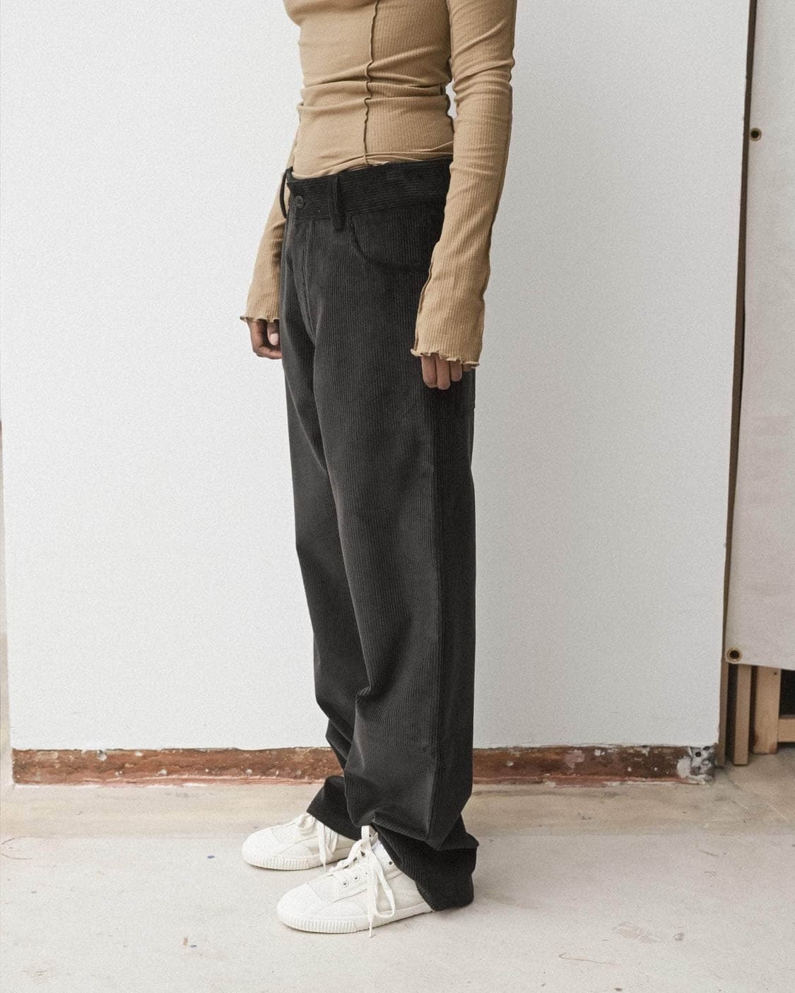 (새상품) BASERANGE 베이스레인지 Indre 코듀로이 팬츠 상품이미지3