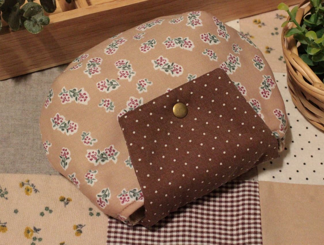 핸드메이드 베이지 다트 파우치 상품이미지3