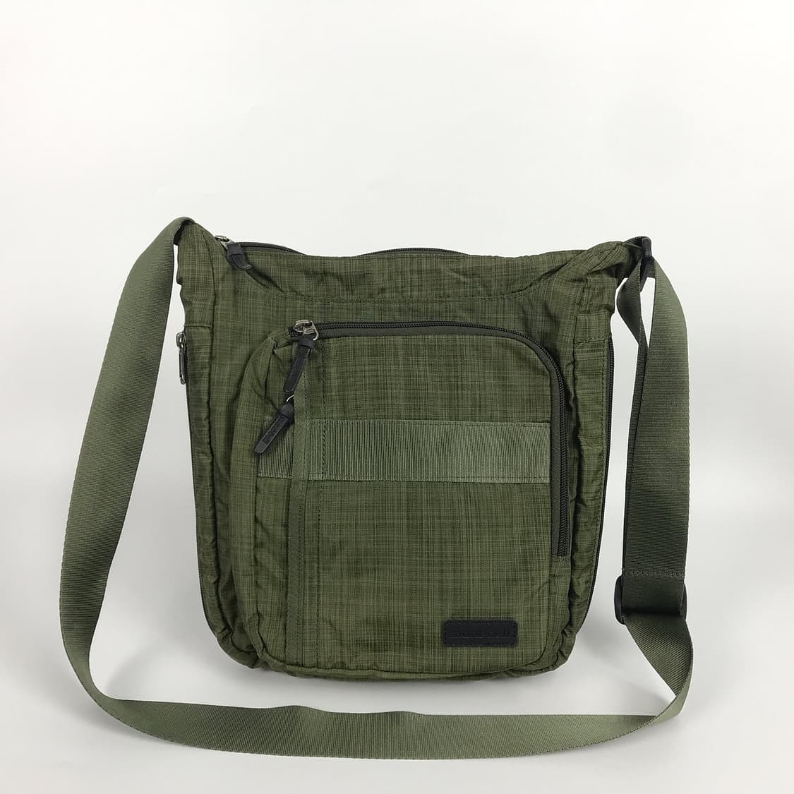 몽벨 빈티지 크로스백 가방 상품이미지1