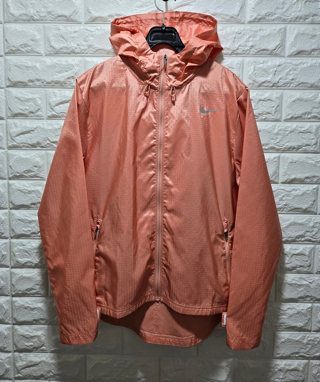 거의새것/ 나이키 우먼스 에센셜 후디 바람막이 자켓 85~90 상품이미지3