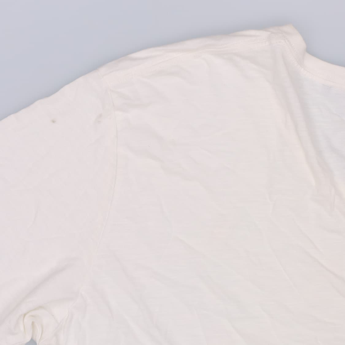 100 헤지스 브이넥 반팔티 0420H1 상품이미지3