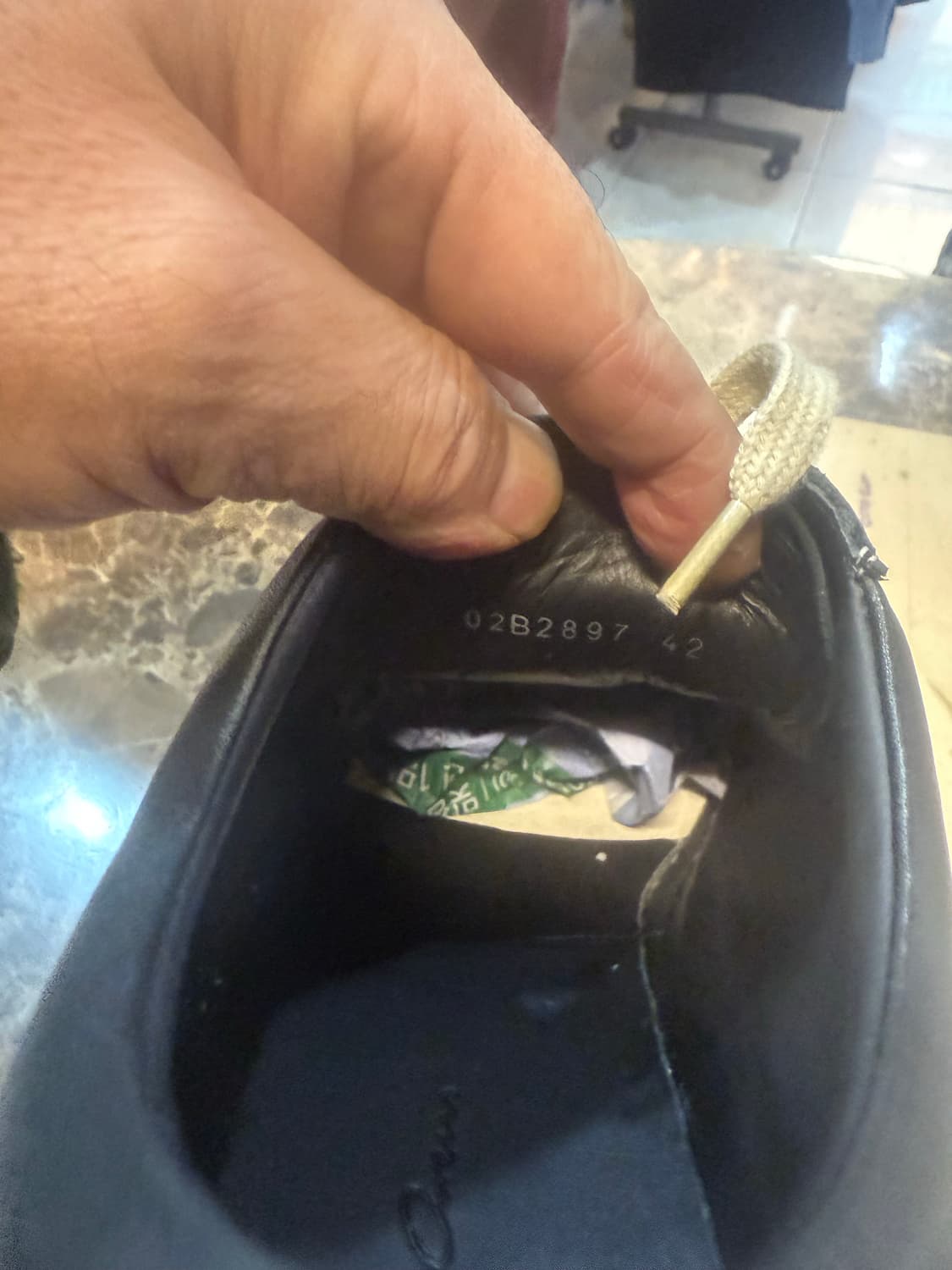 42/260 정품 릭오웬스 반스레더 스니커즈 팝니다 상품이미지5